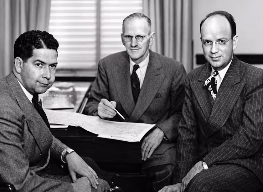 1939 – Ira McGladrey elevates George Hansen and Keith Dunn to partners in the firm.