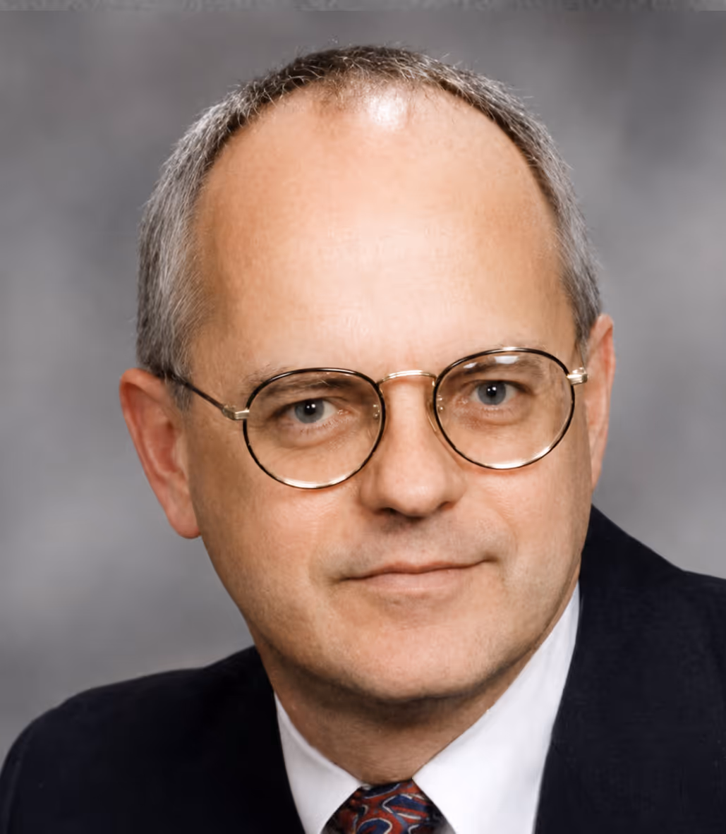 mark scally headshot